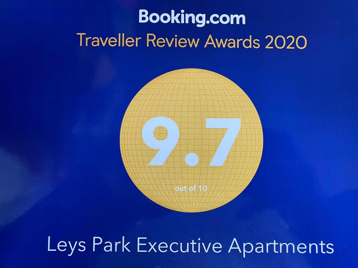 Leys Park Executive Apartments ダンファームリン エクステリア 写真